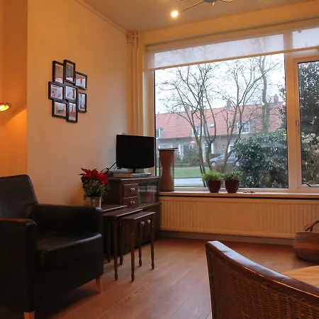 Stylish Holiday In North Holland With Garden Casa de Férias